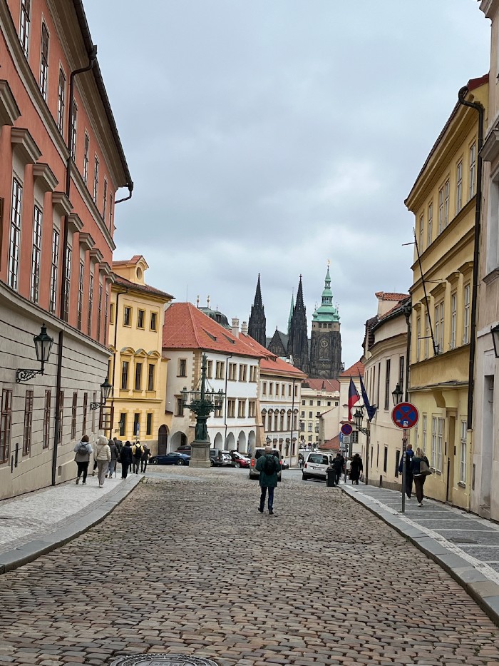 Road to the castle